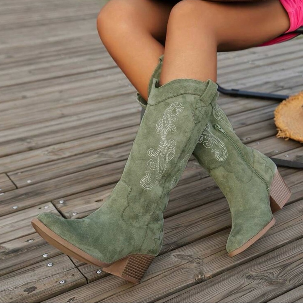 Green Heeled Boots with Suede Texture